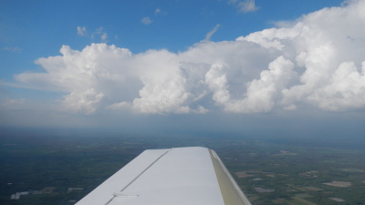 Gros nuages - Il faut passer dessous