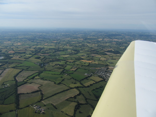 La campagne entre Le Mans et Rennes